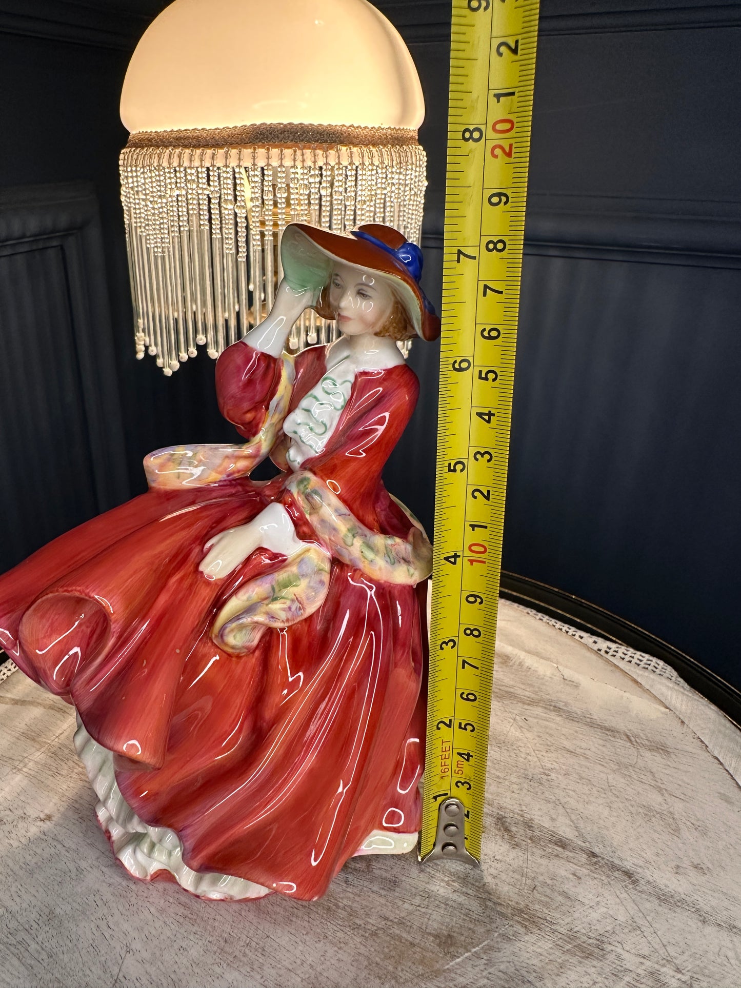 Royal Doulton Figurine “Top o’ the Hill” HN 1834 – Vintage English Porcelain Lady (1937)