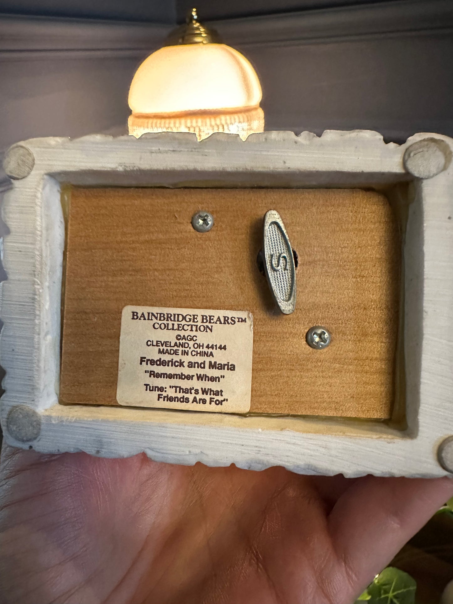 BAINBRIDGE BEARS COLLECTION Frederick and Maria "Remember When" Tune