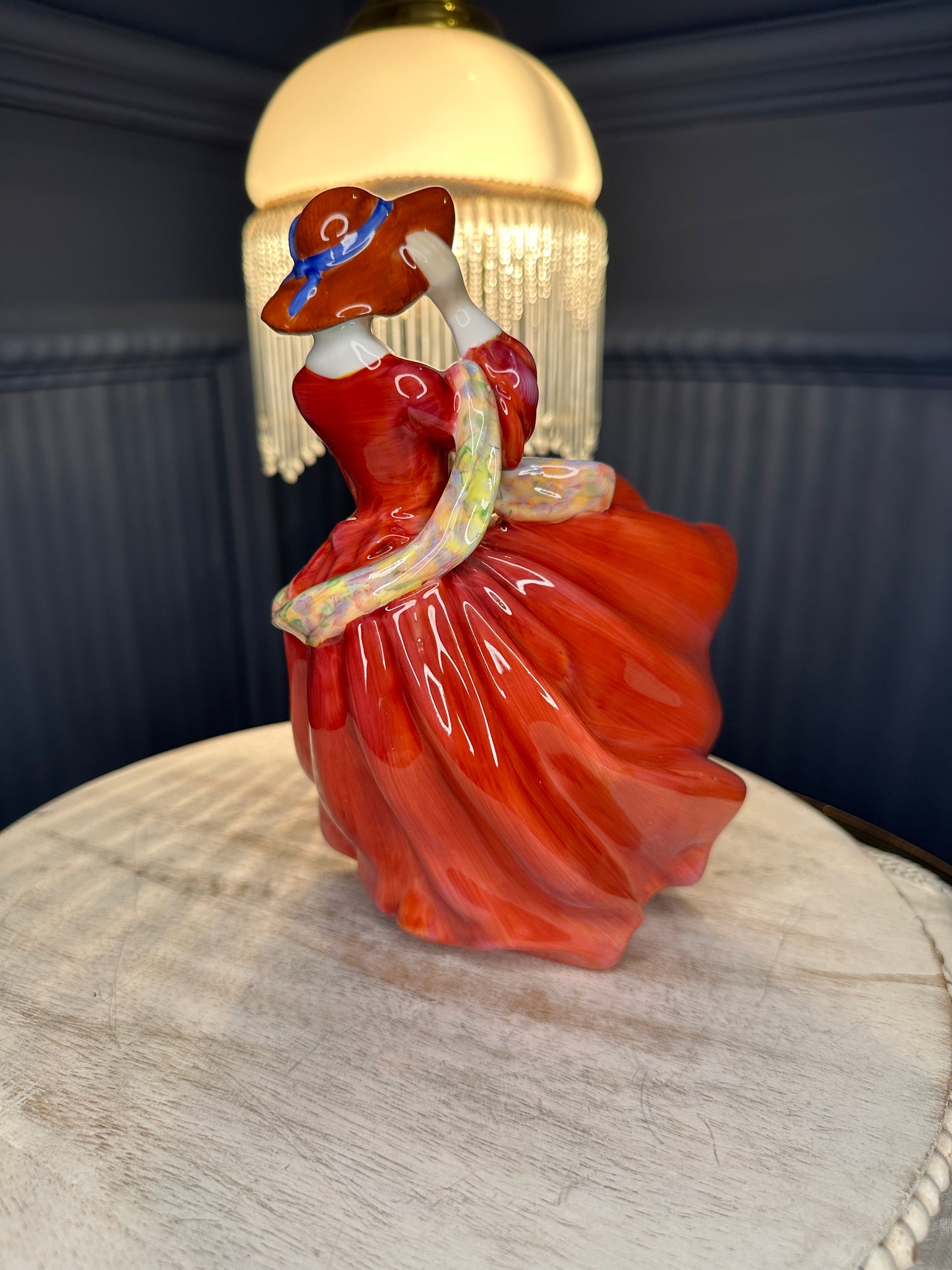 Royal Doulton Figurine “Top o’ the Hill” HN 1834 – Vintage English Porcelain Lady (1937)