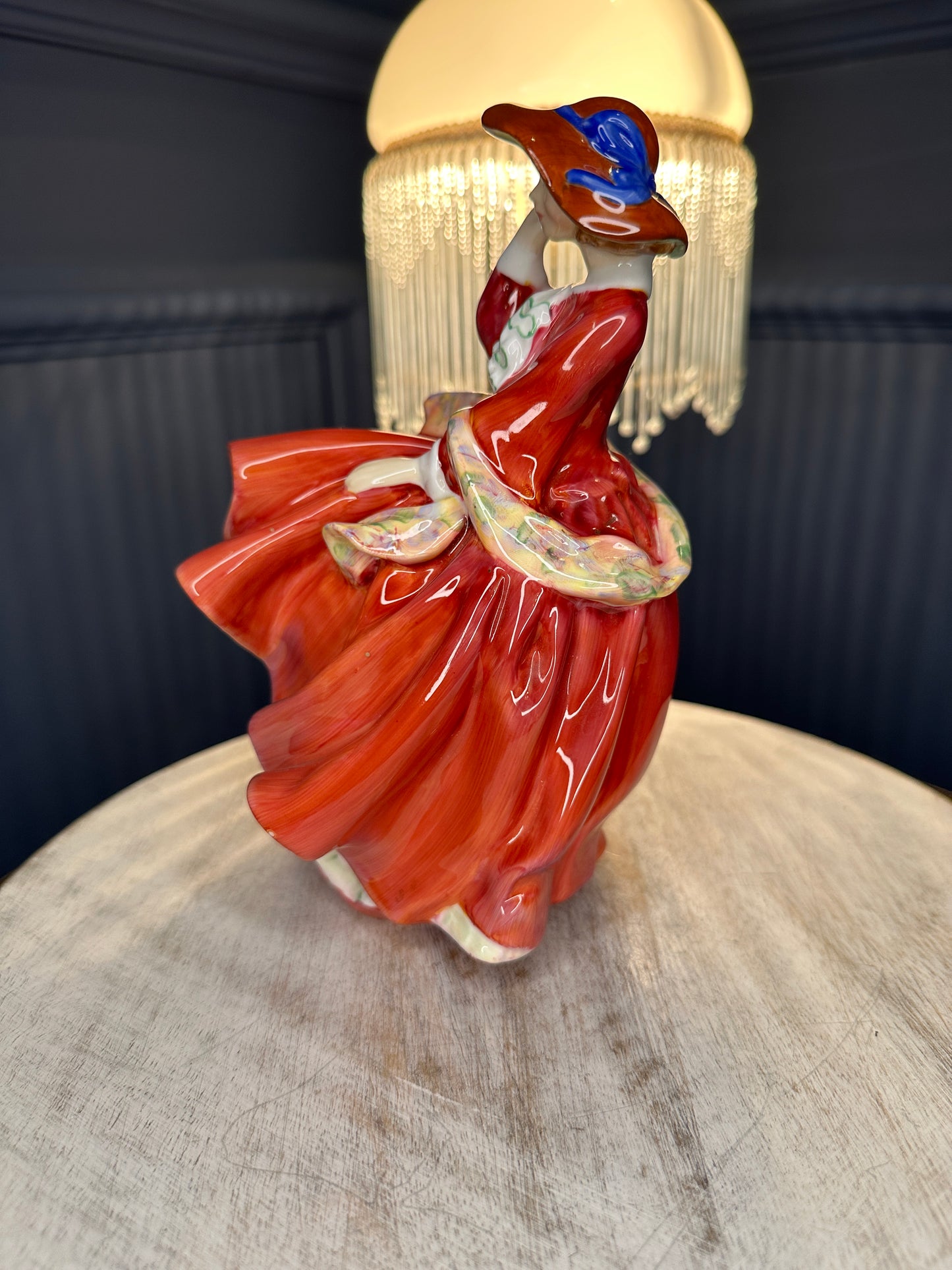 Royal Doulton Figurine “Top o’ the Hill” HN 1834 – Vintage English Porcelain Lady (1937)