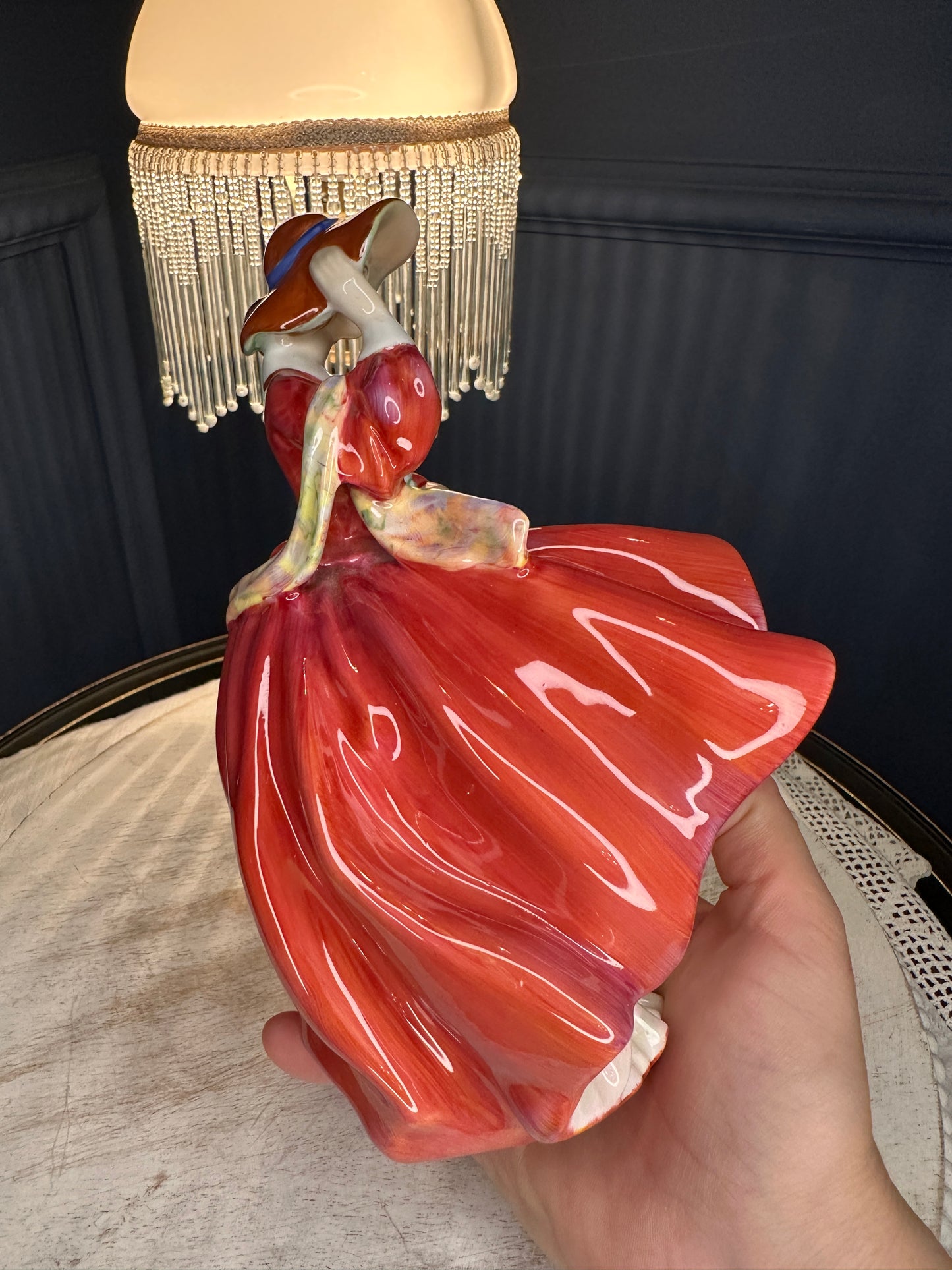 Royal Doulton Figurine “Top o’ the Hill” HN 1834 – Vintage English Porcelain Lady (1937)